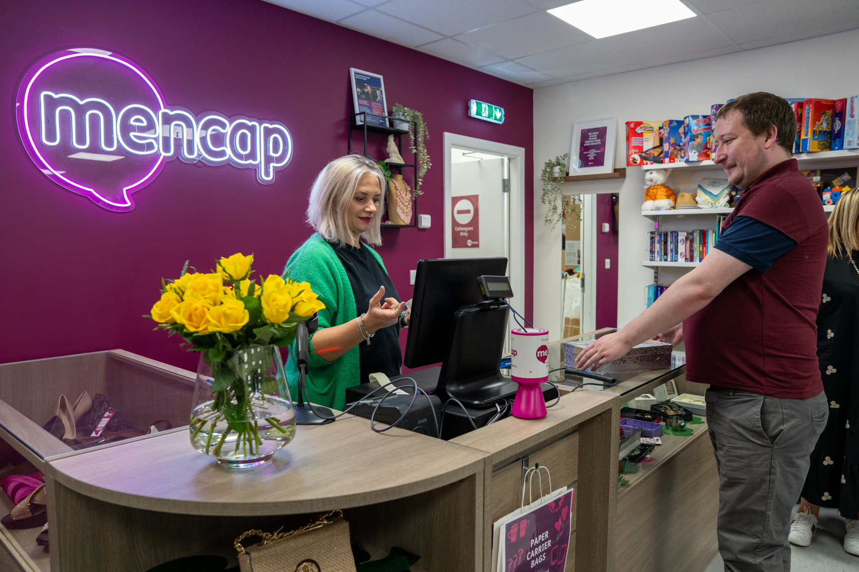 Retail - Service Customer 